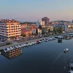 Aparthotel Capitol