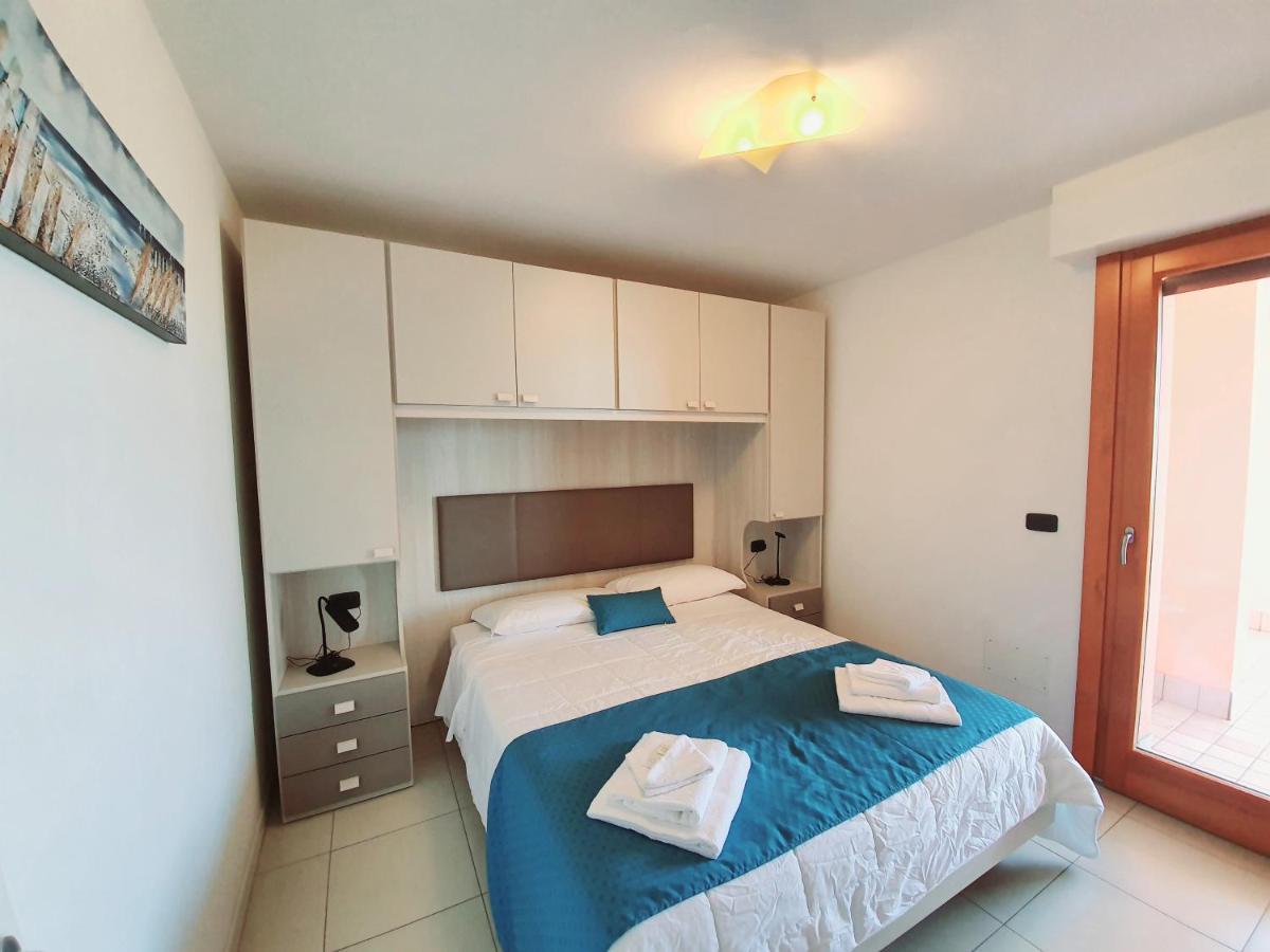 Aparthotel Capitol 2*